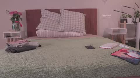 Fluffy and Krut online show from February 2025 05:00:01 AM