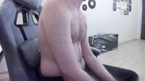 Snapshot of fluffycat_ chatting on March 2025 08:05:01 PM fluffycat online show from March 2025 08:05:01 PM