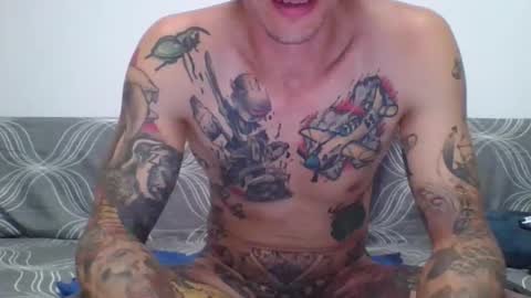 Snapshot of flylen chatting on October 2025 09:13:02 PM flylen online show from October 2025 09:13:02 PM