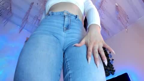 Snapshot of flylia_ chatting on September 2025 10:42:01 PM lia online show from September 2025 10:42:01 PM