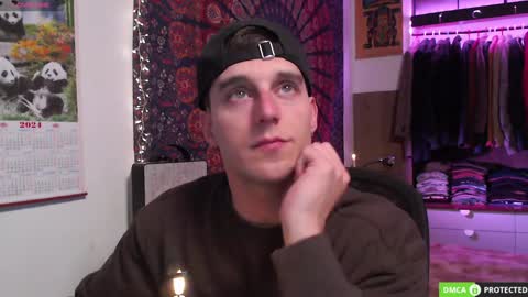 Folleti online show from January 2025 12:12:01 AM