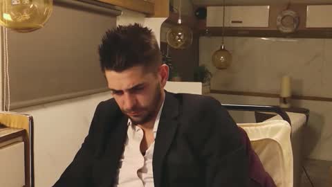 independent model online show from March 2026 07:29:01 PM