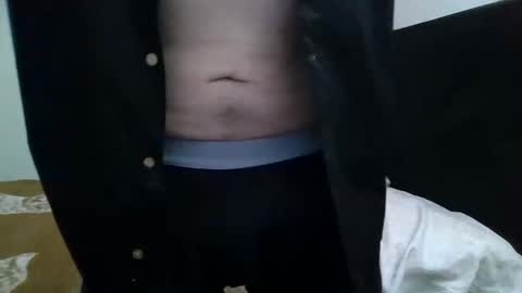 fonzi_flores online show from November 2025 06:55:01 AM