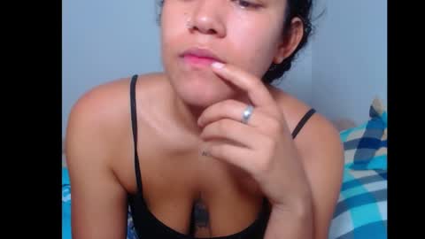 Snapshot of forbidden_games__ chatting on January 2025 03:51:01 PM emely and felix online show from January 2025 03:51:01 PM