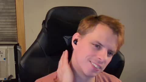 Snapshot of forever_broken chatting on December 2024 05:10:02 AM forever_broken online show from December 2024 05:10:02 AM