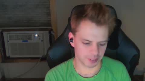 Snapshot of forever_broken chatting on November 2025 06:28:01 AM forever_broken online show from November 2025 06:28:01 AM