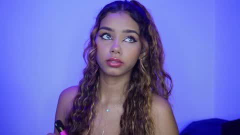 Snapshot of forever_y0ung chatting on December 2024 07:16:01 AM Megan Prada Follow me on Onlyfans online show from December 2024 07:16:01 AM