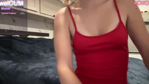 Snapshot of foreverkinkyy chatting on December 2024 01:07:02 AM Elaine online show from December 2024 01:07:02 AM