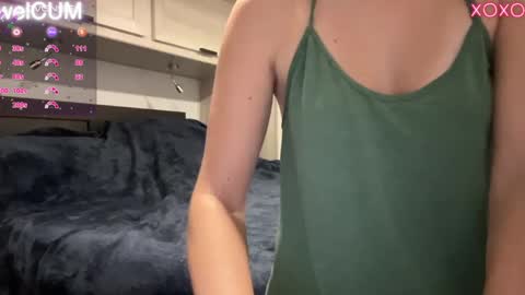 Snapshot of foreverkinkyy chatting on January 2025 12:43:02 AM Elaine online show from January 2025 12:43:02 AM