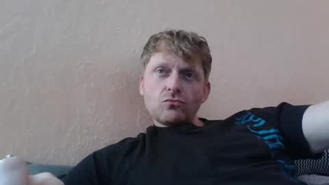 forgotten_lover online show from November 2025 02:40:02 PM