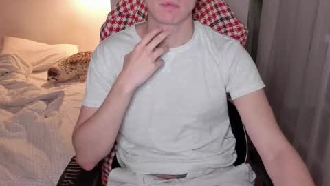 Snapshot of forrest_grump chatting on November 2025 04:23:01 AM Dean online show from November 2025 04:23:01 AM