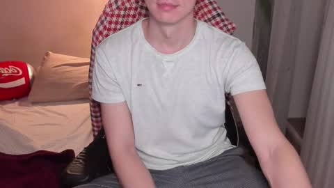 Snapshot of forrest_grump chatting on December 2025 02:38:01 AM Dean online show from December 2025 02:38:01 AM