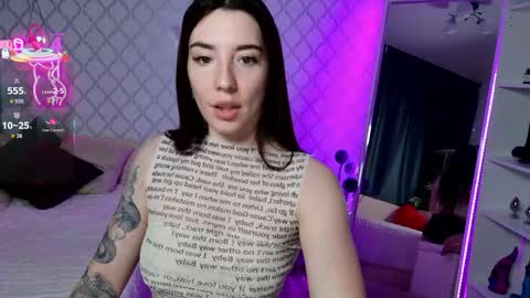 Snapshot of foryoureyesonly__ chatting on May 2026 01:00:01 AM Lily online show from May 2026 01:00:01 AM