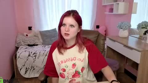 Snapshot of fox_cutee chatting on June 2026 05:12:01 AM Fox online show from June 2026 05:12:01 AM