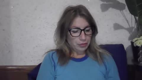 fox_red_lady7 online show from December 2024 06:22:01 PM