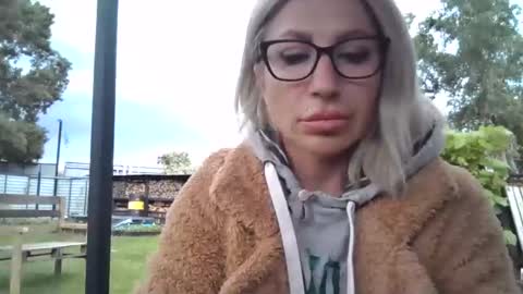 fox_red_lady7 online show from May 2026 01:07:02 PM
