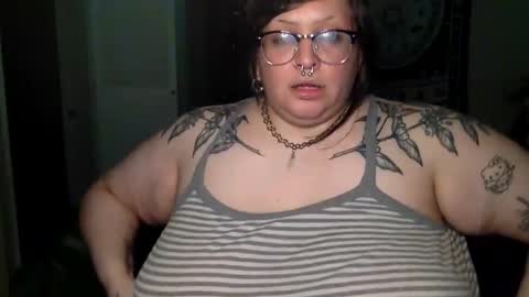 Snapshot of foxdarling96 chatting on June 2026 02:34:01 AM foxdarling96 online show from June 2026 02:34:01 AM