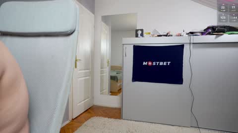 CUSTOM PHOTOS AND VIDEOS -  online show from December 2024 02:24:02 PM