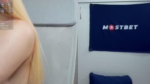 CUSTOM PHOTOS AND VIDEOS -  online show from December 2024 03:58:01 PM