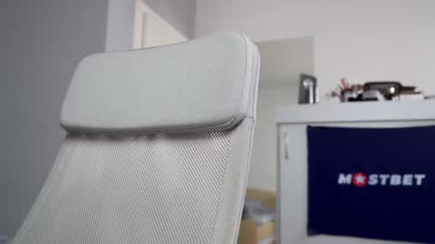 CUSTOM PHOTOS AND VIDEOS -  online show from December 2024 12:12:02 PM