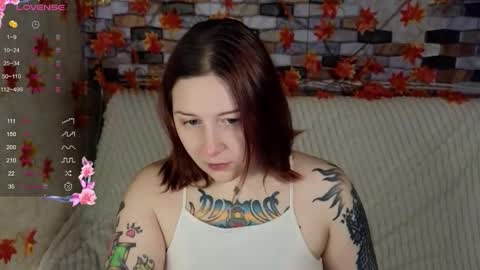 Snapshot of foxgirlandmerguis chatting on November 2025 11:43:02 AM Belinda online show from November 2025 11:43:02 AM