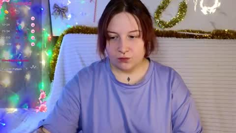 Snapshot of foxgirlandmerguis chatting on December 2025 12:22:02 PM Belinda online show from December 2025 12:22:02 PM