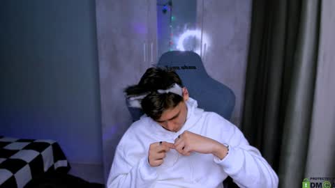 Snapshot of foxicfu chatting on February 2025 03:31:01 PM Foxicfu online show from February 2025 03:31:01 PM