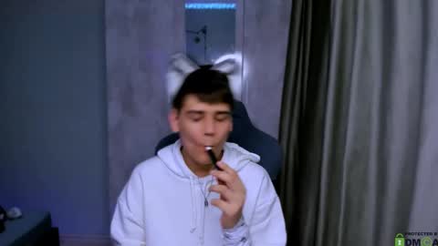 Snapshot of foxicfu chatting on February 2025 12:50:02 PM Foxicfu online show from February 2025 12:50:02 PM