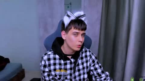 Snapshot of foxicfu chatting on February 2025 04:31:01 PM Foxicfu online show from February 2025 04:31:01 PM