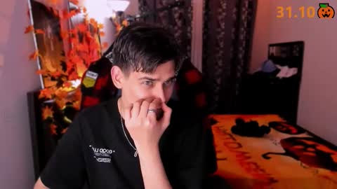 Snapshot of foxicfu chatting on October 2025 04:19:01 PM Foxicfu online show from October 2025 04:19:01 PM