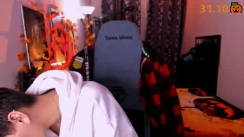 Snapshot of foxicfu chatting on October 2025 05:39:01 PM Foxicfu online show from October 2025 05:39:01 PM