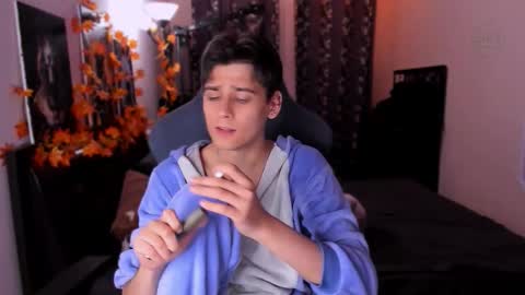 Snapshot of foxicfu chatting on November 2025 07:58:02 PM Foxicfu online show from November 2025 07:58:02 PM