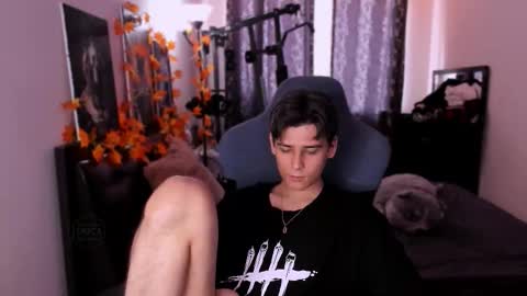 Snapshot of foxicfu chatting on November 2025 09:19:02 AM Foxicfu online show from November 2025 09:19:02 AM