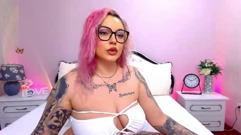 Clarise online show from April 2026 05:08:02 PM