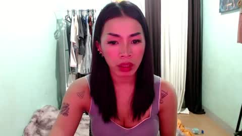Snapshot of foxxygirly_ chatting on July 2026 06:23:02 PM Eva Violet online show from July 2026 06:23:02 PM