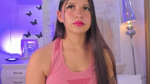 Foxy online show from April 2026 07:41:01 PM