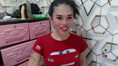 foxy_lei online show from April 2026 09:29:01 AM