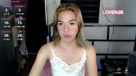 Snapshot of foxyinnocentstar chatting on January 2025 08:37:01 AM jenny online show from January 2025 08:37:01 AM