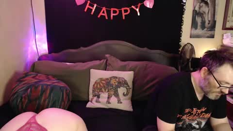 Snapshot of foxymalloryknoxy69 chatting on March 2025 08:05:01 AM Mallory Koxx online show from March 2025 08:05:01 AM