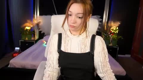 Snapshot of foxymayy chatting on June 2026 01:06:02 PM Maya online show from June 2026 01:06:02 PM