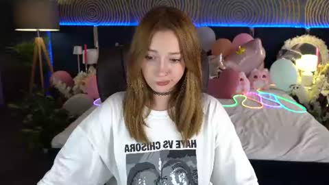 Snapshot of foxymayy chatting on July 2026 06:07:01 AM Maya online show from July 2026 06:07:01 AM
