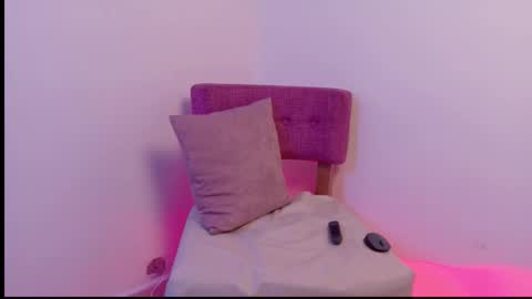 Roxxyy online show from November 2025 08:41:02 PM