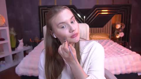 Snapshot of foxyykate chatting on December 2025 10:07:02 PM Kate online show from December 2025 10:07:02 PM