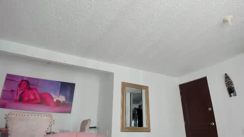 Snapshot of fraiderbrown chatting on February 2025 03:28:02 PM IM FRAIDER online show from February 2025 03:28:02 PM