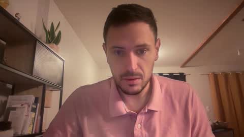 Snapshot of fraisetagada359 chatting on November 2025 06:12:02 AM fraisetagada359 online show from November 2025 06:12:02 AM