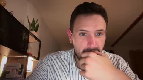 Snapshot of fraisetagada359 chatting on November 2025 09:42:02 PM fraisetagada359 online show from November 2025 09:42:02 PM