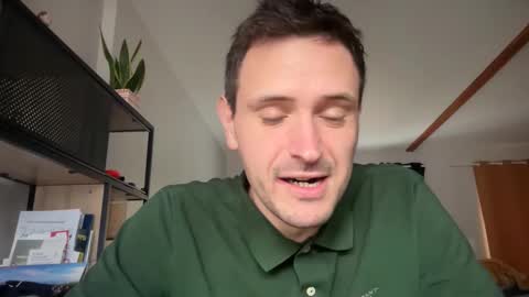 Snapshot of fraisetagada359 chatting on November 2025 09:47:02 AM fraisetagada359 online show from November 2025 09:47:02 AM