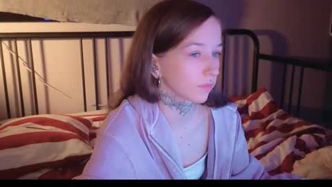 fran_bow online show from March 2026 06:34:01 PM