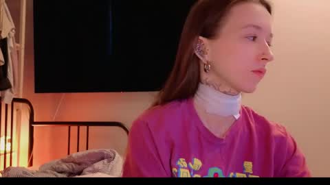 fran_bow online show from April 2026 01:09:02 PM