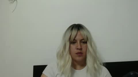 Snapshot of francescaasmith chatting on February 2025 12:21:02 AM Francesca online show from February 2025 12:21:02 AM